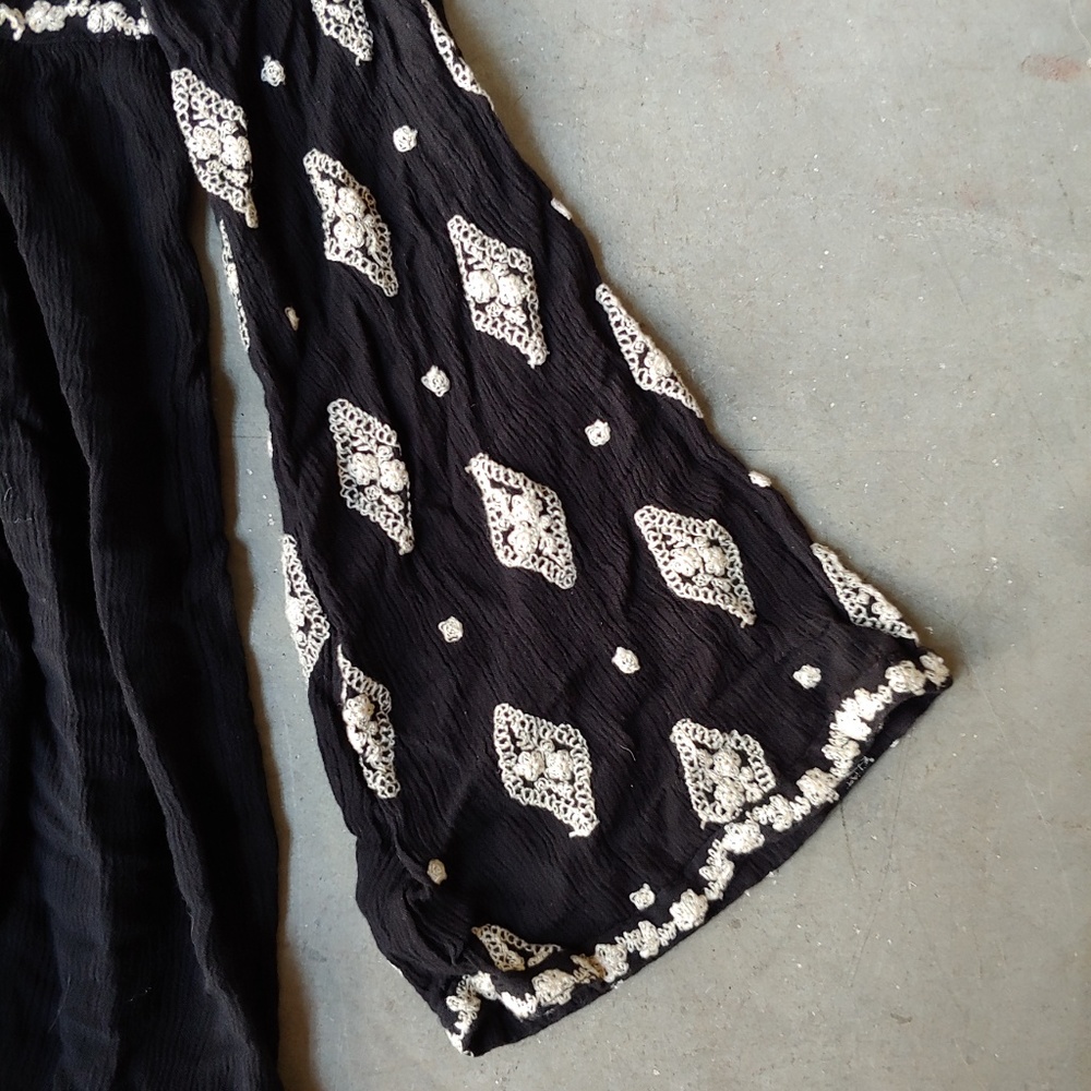 Free People Diamond Embroidered Tunic in Black med_4